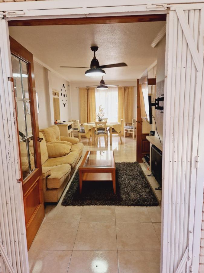 Magnifico Chalet Adosado En Torrevieja, Alicante. Zewnętrze zdjęcie