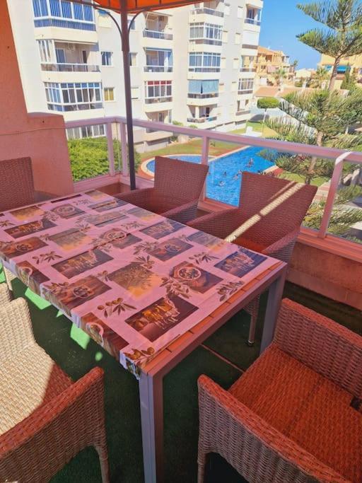 Magnifico Chalet Adosado En Torrevieja, Alicante. Zewnętrze zdjęcie