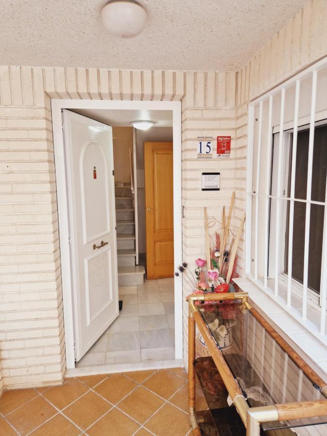 Magnifico Chalet Adosado En Torrevieja, Alicante. Zewnętrze zdjęcie