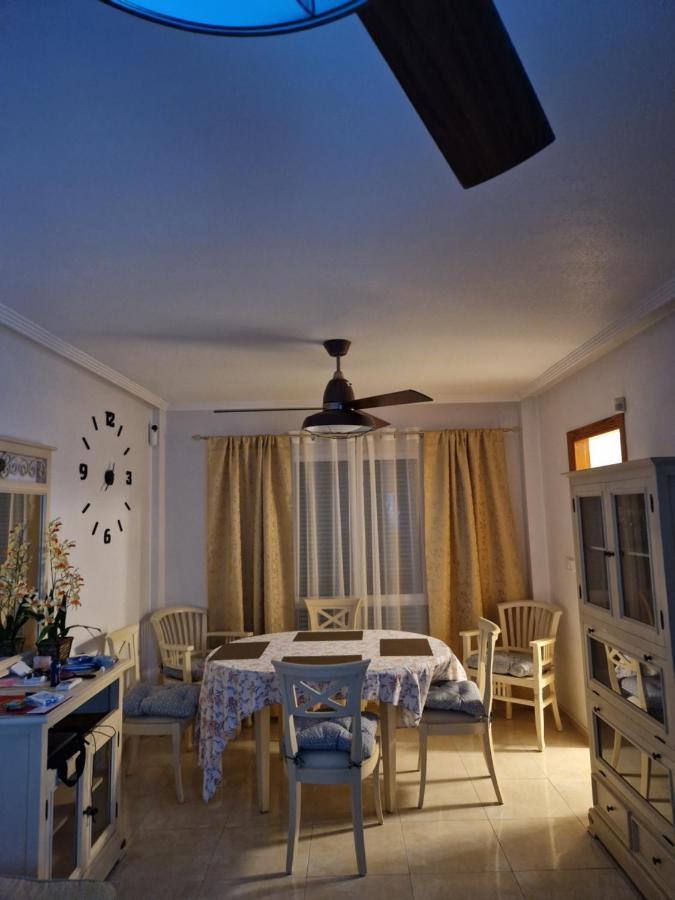 Magnifico Chalet Adosado En Torrevieja, Alicante. Zewnętrze zdjęcie