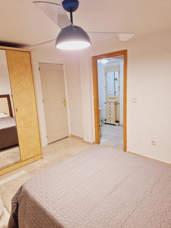 Magnifico Chalet Adosado En Torrevieja, Alicante. Zewnętrze zdjęcie